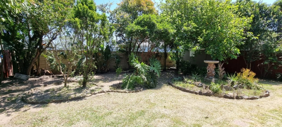 To Let 4 Bedroom Property for Rent in Berea Eastern Cape